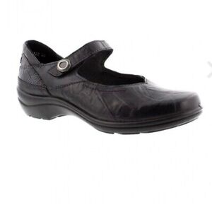 New in box Romika Cassie Leather Mary Jane’s